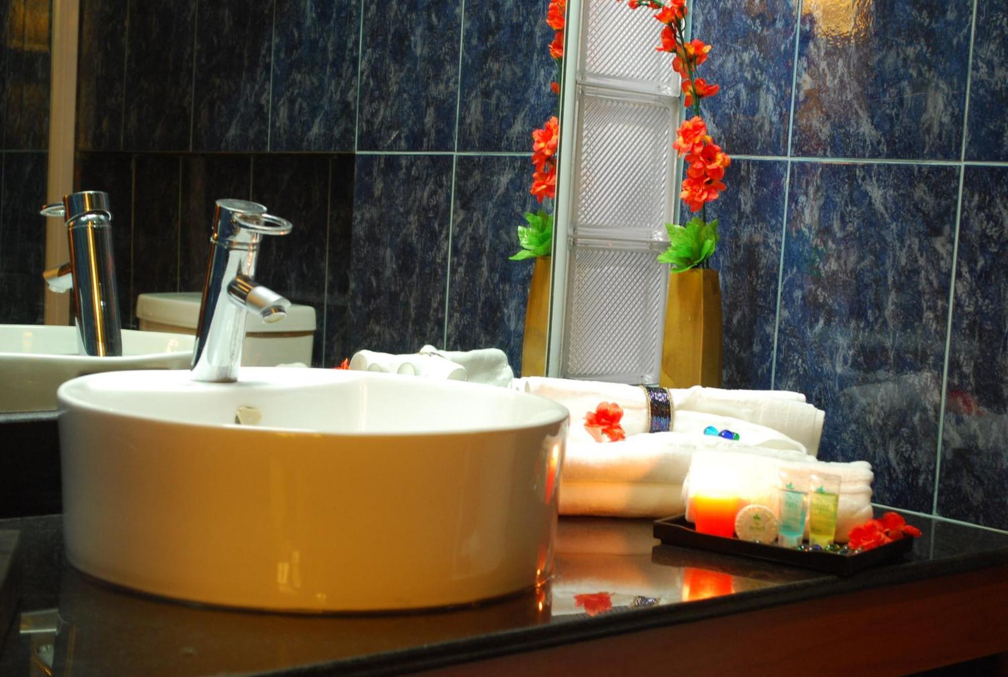 The Orchard Cebu Hotel & Suites Powered By Cocotel Экстерьер фото