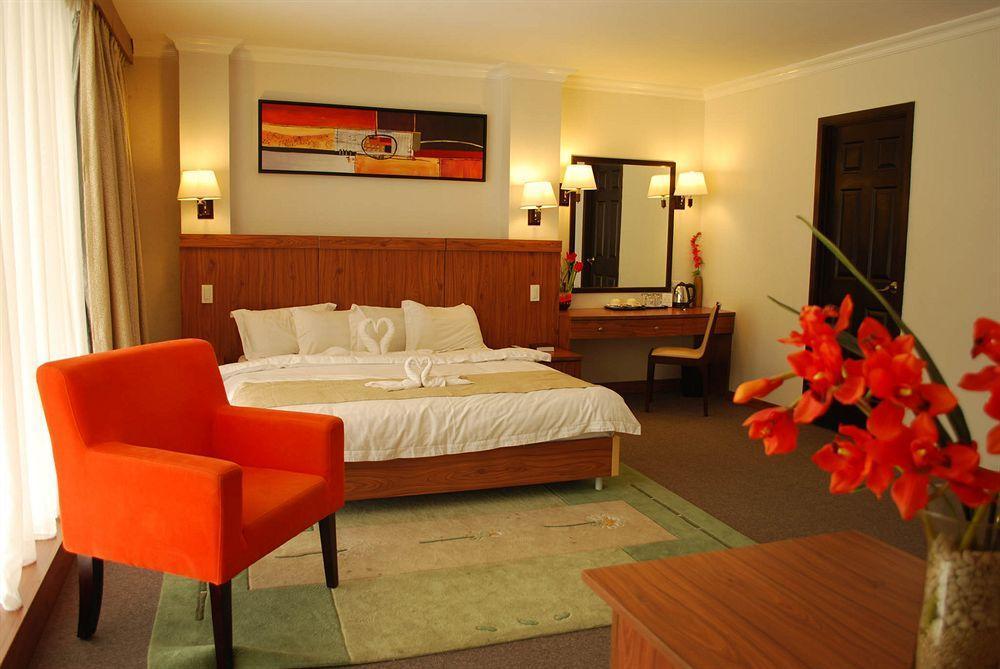 The Orchard Cebu Hotel & Suites Powered By Cocotel Экстерьер фото