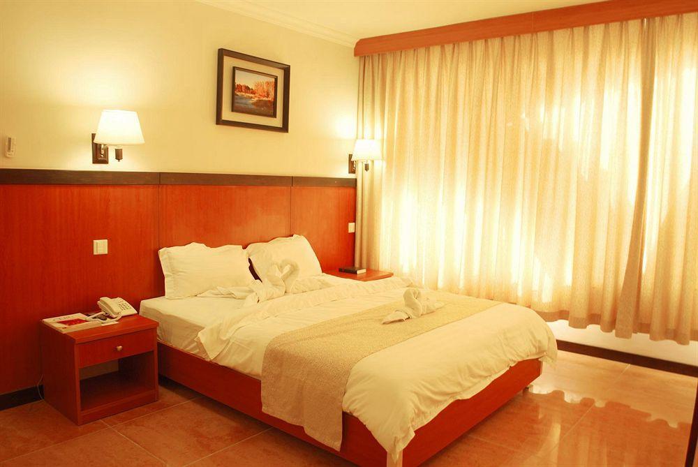 The Orchard Cebu Hotel & Suites Powered By Cocotel Экстерьер фото