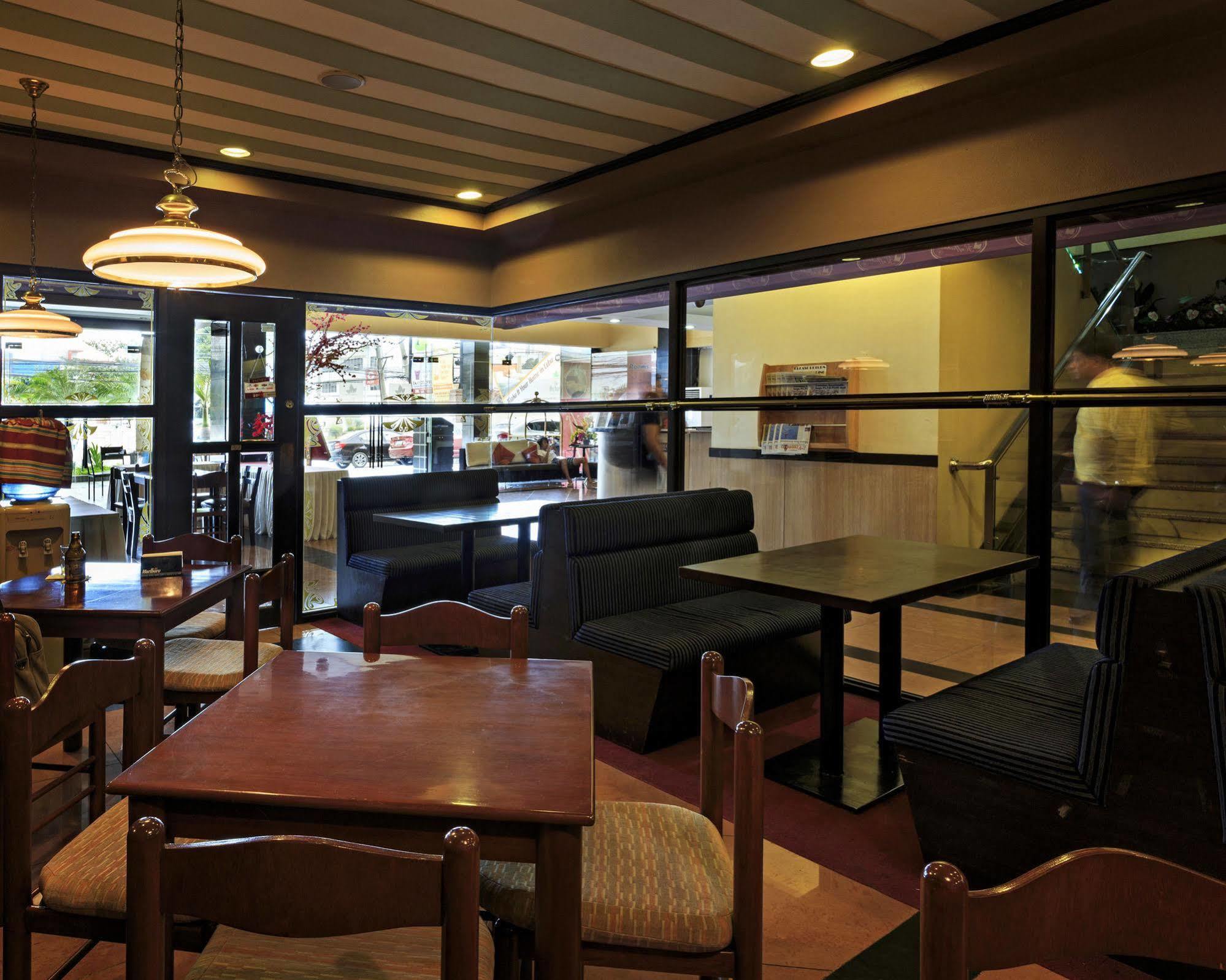 The Orchard Cebu Hotel & Suites Powered By Cocotel Экстерьер фото